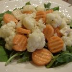 Cauliflower Salad with Chicken and Carrots (640x477)
