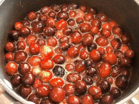 Cooking whole cranberries for cranberry orange sauce