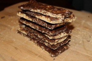Homemade Peanut Butter Krackle Candy Bars - Easy Recipe (640x427)