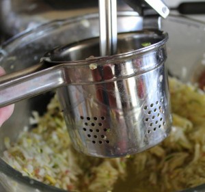 how to remove moisture from potatoes to make crispy hashbrowns