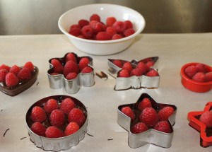 How to Make Shaped Bark Using Cookie Cutters Chocolate and Rasberry Bark Recipe