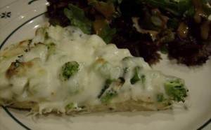 Chicken-Alfredo-Pizza-with-Broccoli