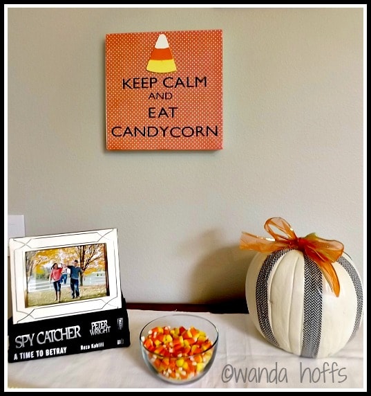DIY Halloween Decoration: Keep Calm and Eat Candy Corn Sign