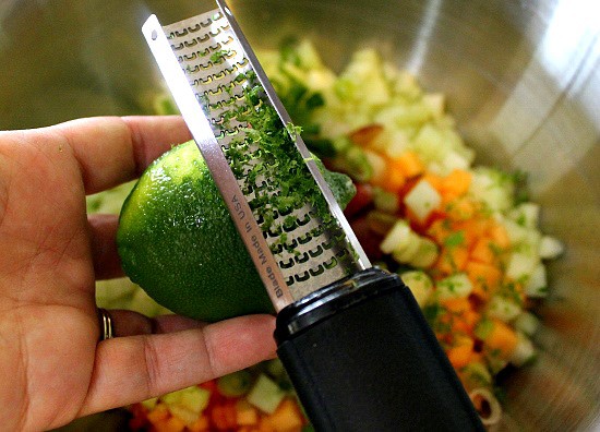 Mojito Melon Salsa - adding lime #FreshFinds #shop