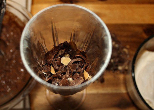 Layering chopped Milk Chocolate AlohaMacs on top of pudding