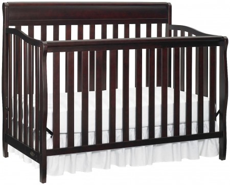 How to choose a crib for your baby