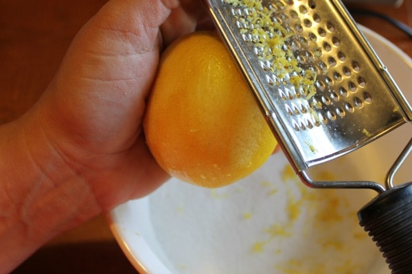 Frugal, Homemade Lemon & Rosemary Gardener's Hand Scrub