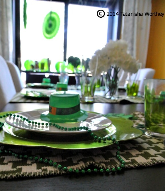 St. Patrick's Day table decor, place settings, and centerpiece 
