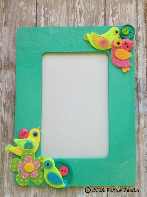 Finished product: Simple Spring Picture Frame