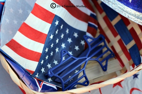 Kids Table Decor Ideas for  Memorial Day and 4th of July