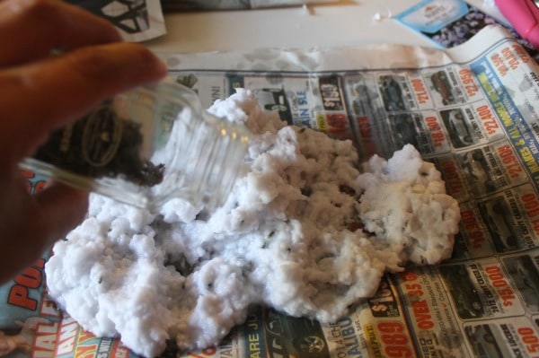 How to Make Homemade Paper - molding paper pulp