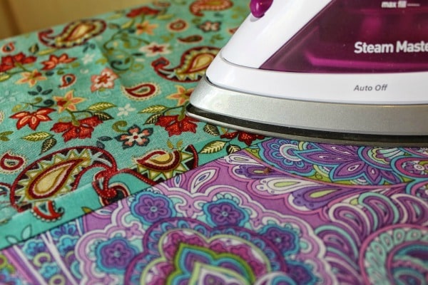 cloth napkin tutorial - ironing seams