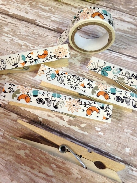 DIY Paint Brushes with Clothespins