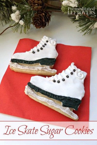 Making Christmas Sugar Cookies? Check out How to Make Ice Skate Sugar Cookies and decorate them with royal icing using these simple cookie decorating tips.
