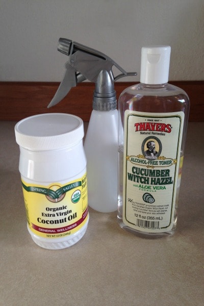 Ingredients for Cloth Baby Wipe Solution: Water, Witch Hazel, and Coconut Oil