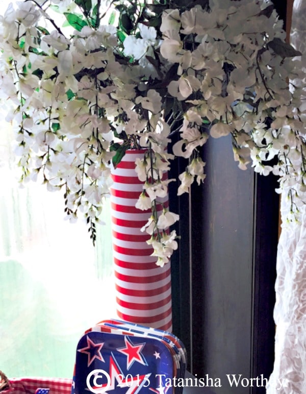 Patriotic Flower Vase Idea
