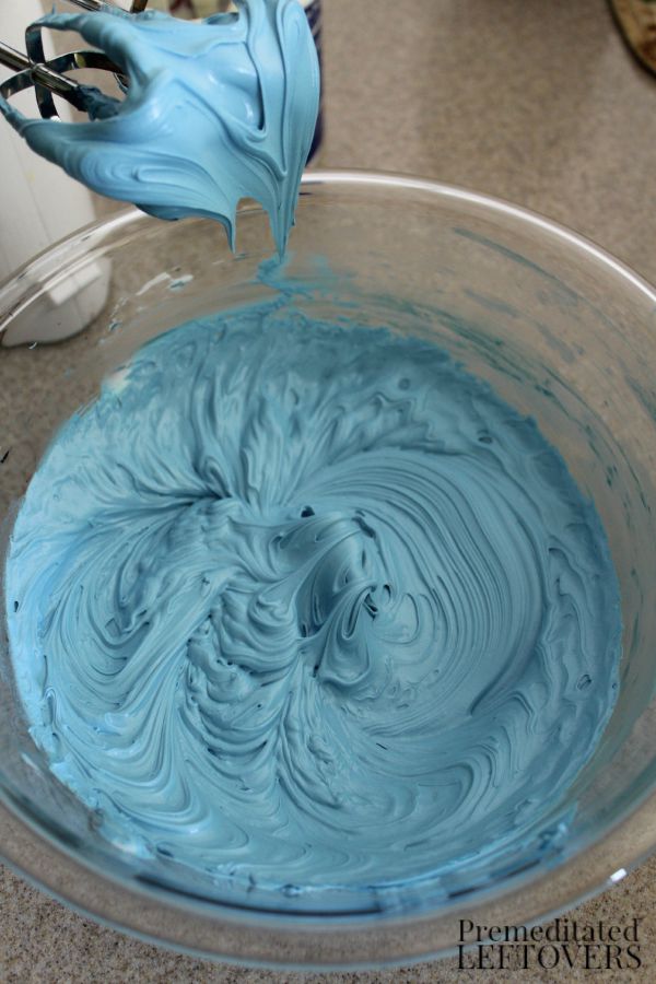 Buttercream Frosting for Minion Cupcakes