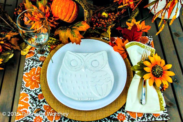 Fall Owl Table Decor Idea