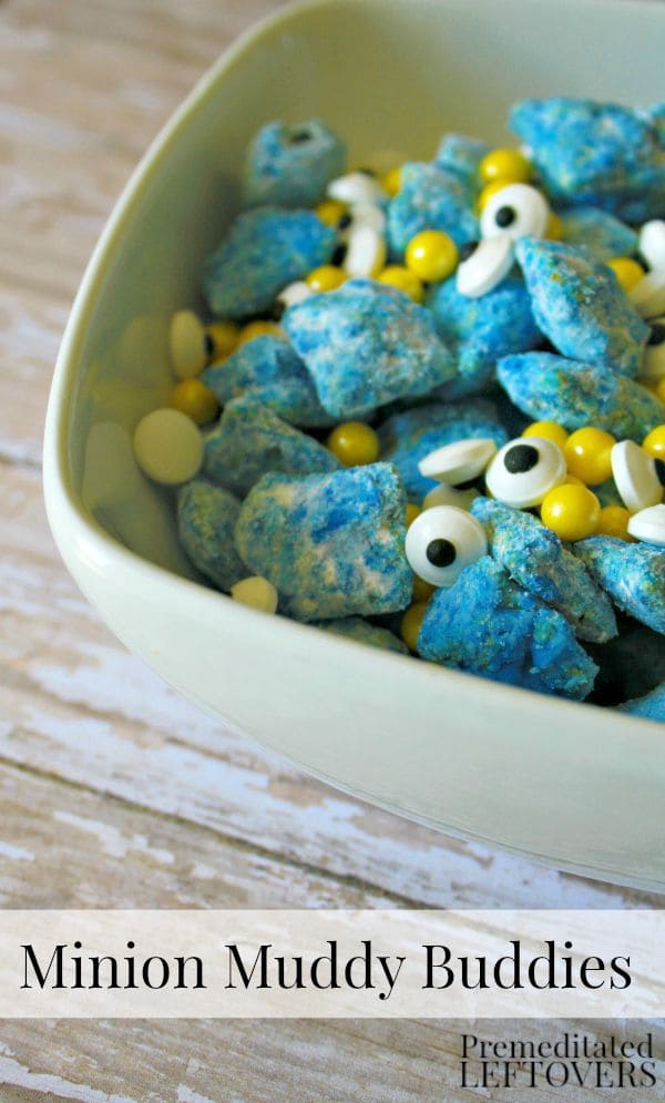 How to Make Minion Muddy Buddies - Looking for Minion food ideas for your Minion party? These quick and easy Minion Muddy Buddies make a fun party recipe!