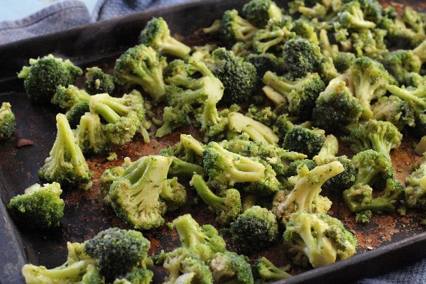roasted balsamic broccoli pan