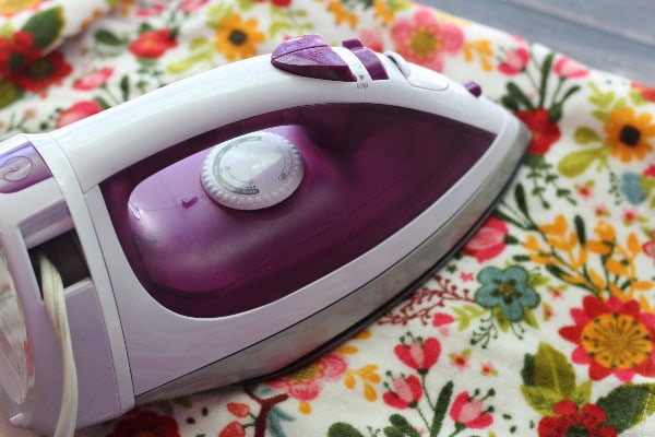Tic-Tac-Toe Travel Game Bag ironing