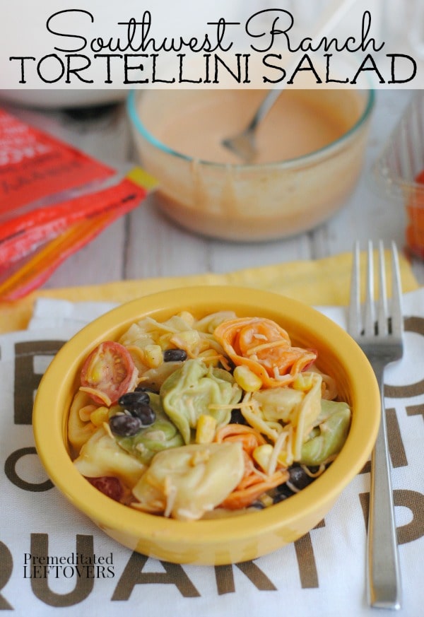 Southwest Ranch Tortellini Salad Recipe- This cold tortellini salad is a quick and easy meatless meal. The southwest flavors are so delicious!