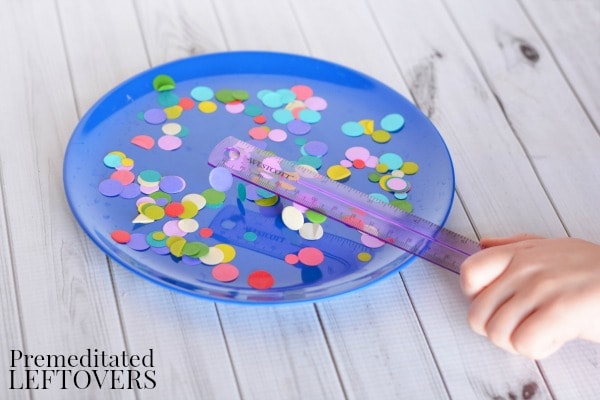 This Easy Static Electricity Experiment for kids is ideal for a homeschool science lesson! All ages will having fun playing with different materials!