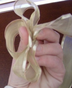 How to Make a Fancy bow 