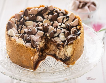 S'mores Cheesecake recipe from Something Sweet