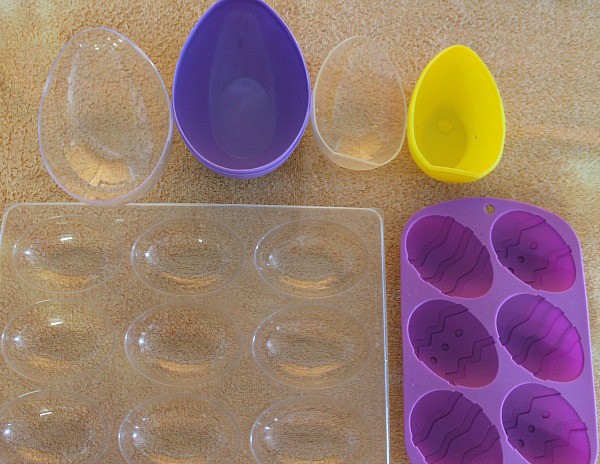 different types of sugar eggs molds