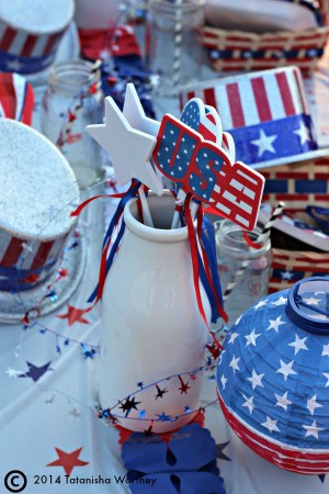 Frugal Patriotic Table Decor Ideas {Memorial Day and 4th of July}