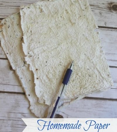 How to Make Homemade Paper- This step-by-step tutorial will show you how to make paper using scrap paper, junk mail, or tissue paper. It's so easy!