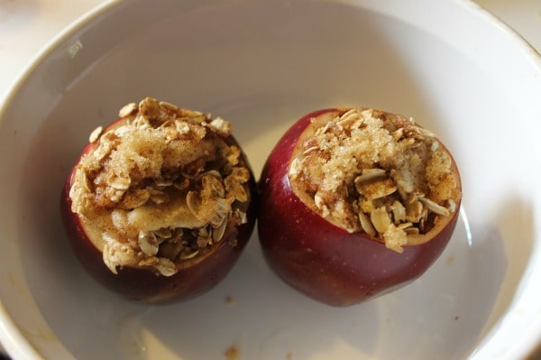 How to bake oatmeal in apples