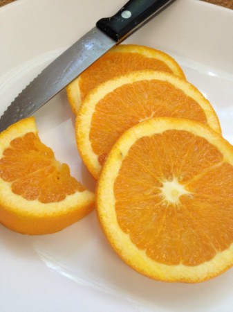 How to Dry Oranges for Crafting and Cooking