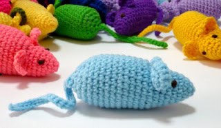 free crochet mouse cat toy