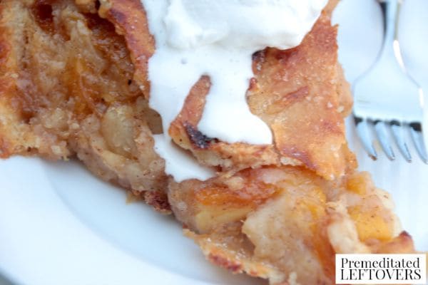 How to Make a Peach and Apple Cobbler Pie