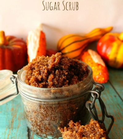 arvest Spice Latte Sugar Scrub- Try this DIY sugar scrub to soften and exfoliate dry skin this fall. Treat yourself or mix a batch for friends and family.