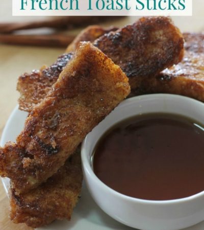 Snickerdoodle French Toast Sticks- If you are a fan of Snickerdoodle cookies, try this yummy french toast stick recipe for your next breakfast or brunch!
