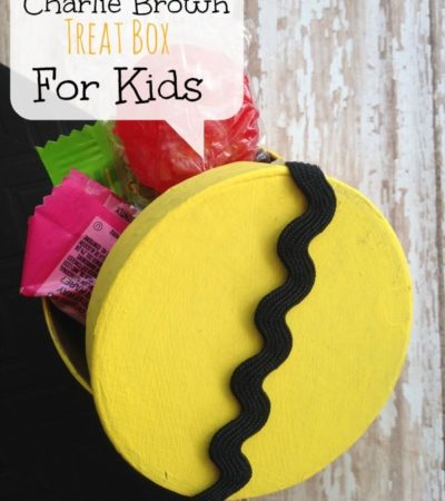 DIY Charlie Brown Treat Box For Kids- Are you excited for the upcoming Peanuts movie? These simple gift boxes are perfect for a Charlie Brown themed party!