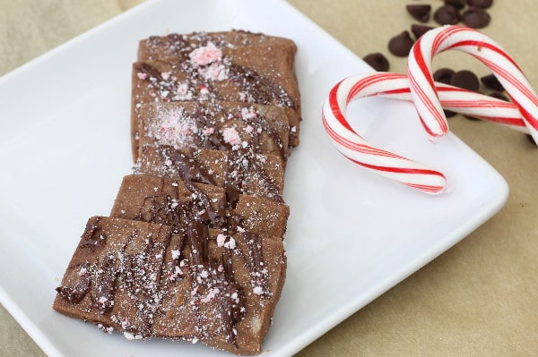 Peppermint Chocolate Shortbread Cookies- Do you enjoy baking holiday treats? The chocolate and peppermint in this shortbread cookie recipe is delightful! 