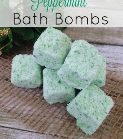 Homemade Peppermint Bath Bombs- Add these DIY bath bombs to your tub for an aromatic and relaxing soak. It's quite easy and inexpensive to whip up a batch!