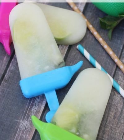 Fauxjito Popsicles- Here is a recipe that's perfect for summer! These mojito inspired popsicles combine the flavors of lime and mint and are alcohol-free.