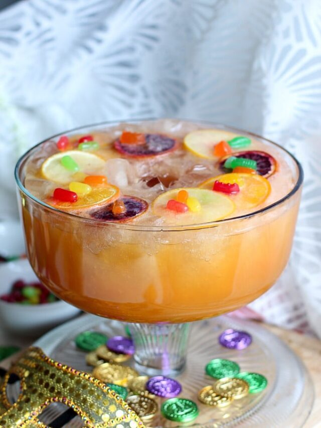 Festive & Delicious Mardi Gras Punch Story