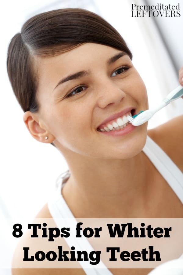 Do you want whiter teeth? Brighten your smile with these 8 tips for whiter looking teeth that are easy to do throughout the day.