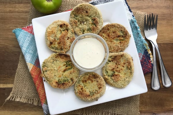 Oven baked green tomatoes recipe - a healthy alternative to fried green tomatoes. Low-carb recipe.