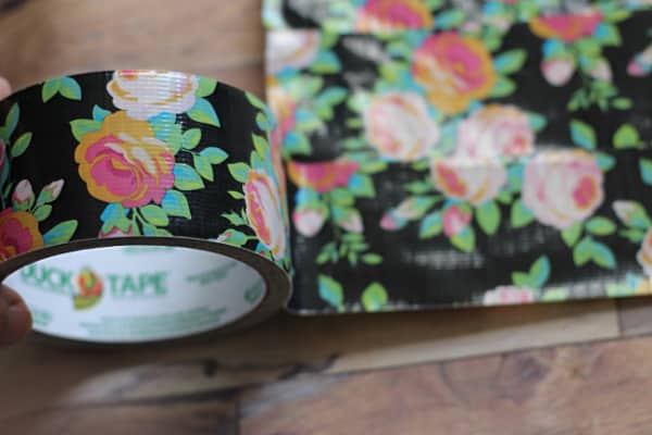 how to make a duct tape makeup bag