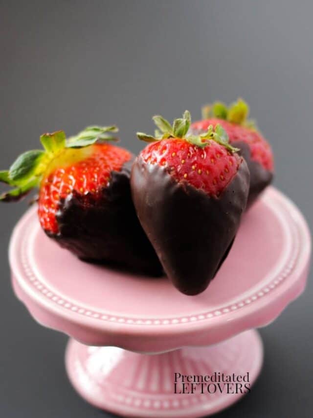 Delicious Chocolate Covered Strawberries Recipe for 2023 Story ...