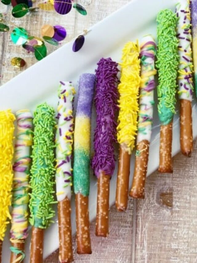 Festive Mardi Gras Chocolate Covered Pretzel Rods Story