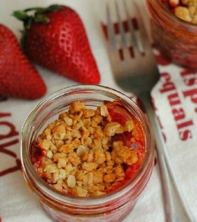 cropped-strawberry-crisp-recipe-mason-jar-variation.jpg