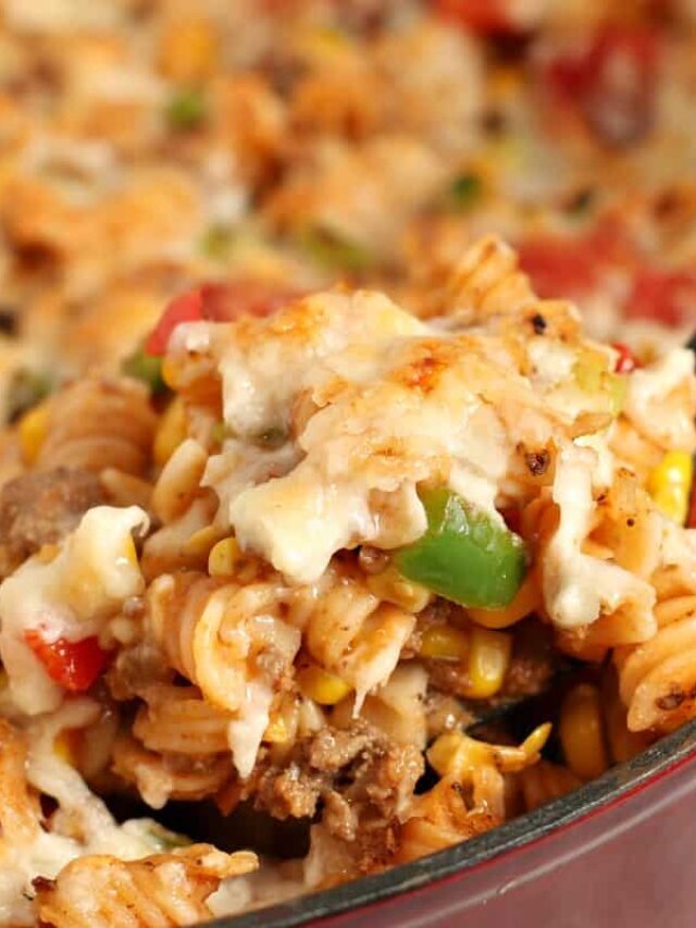 Easy Chipotle Pasta Skillet Story